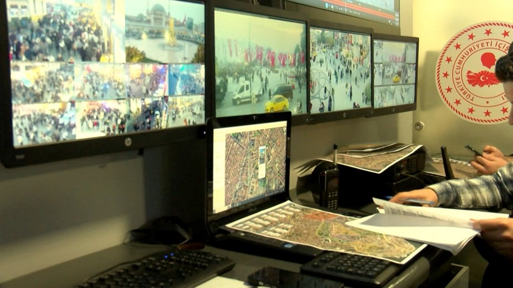 Taksim'de yeni yıla saatler kala hareketlilik başladı - 19