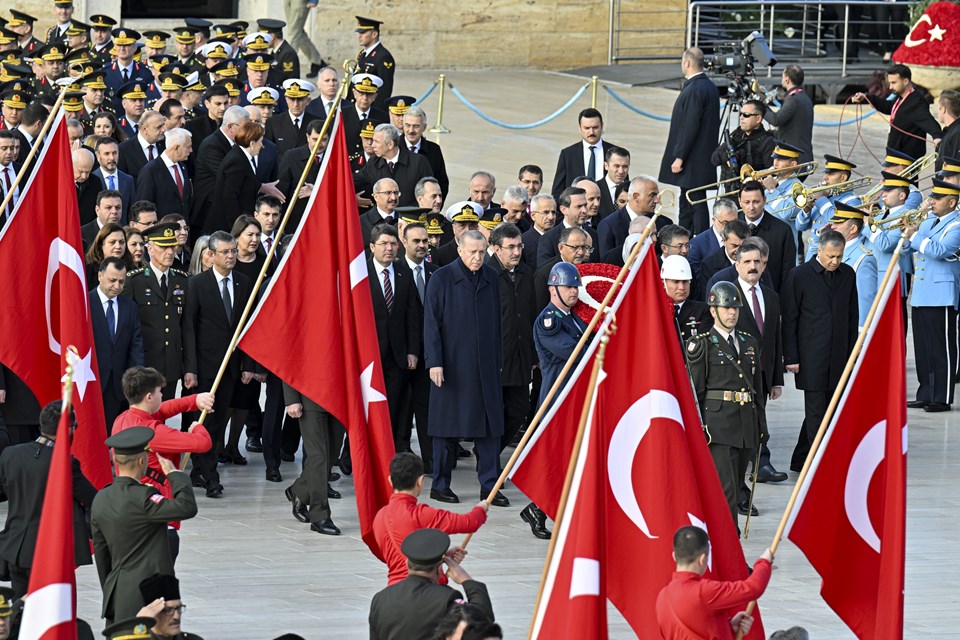Cumhurbaşkanı Erdoğan ve CHP lideri Özel'den ilk kare - 2