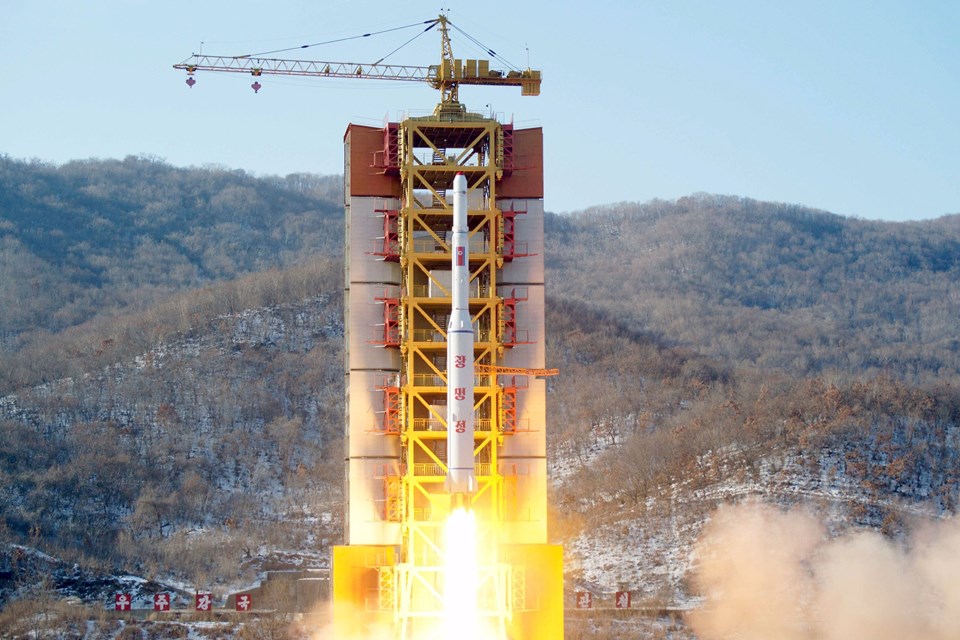 Kuzey Kore uzun menzilli füze fırlattı - 3