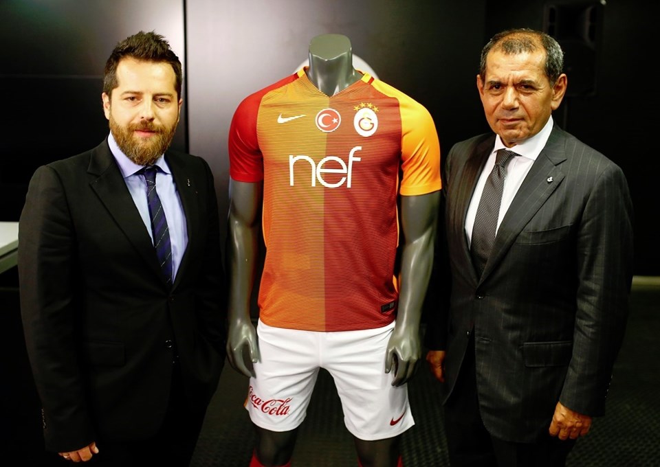 Galatasaray'ın forma sponsoru belli oldu - 1