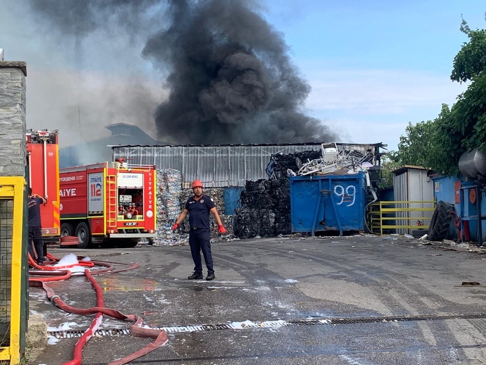 Kocaeli'de geri dönüşüm tesisinde yangın - 6