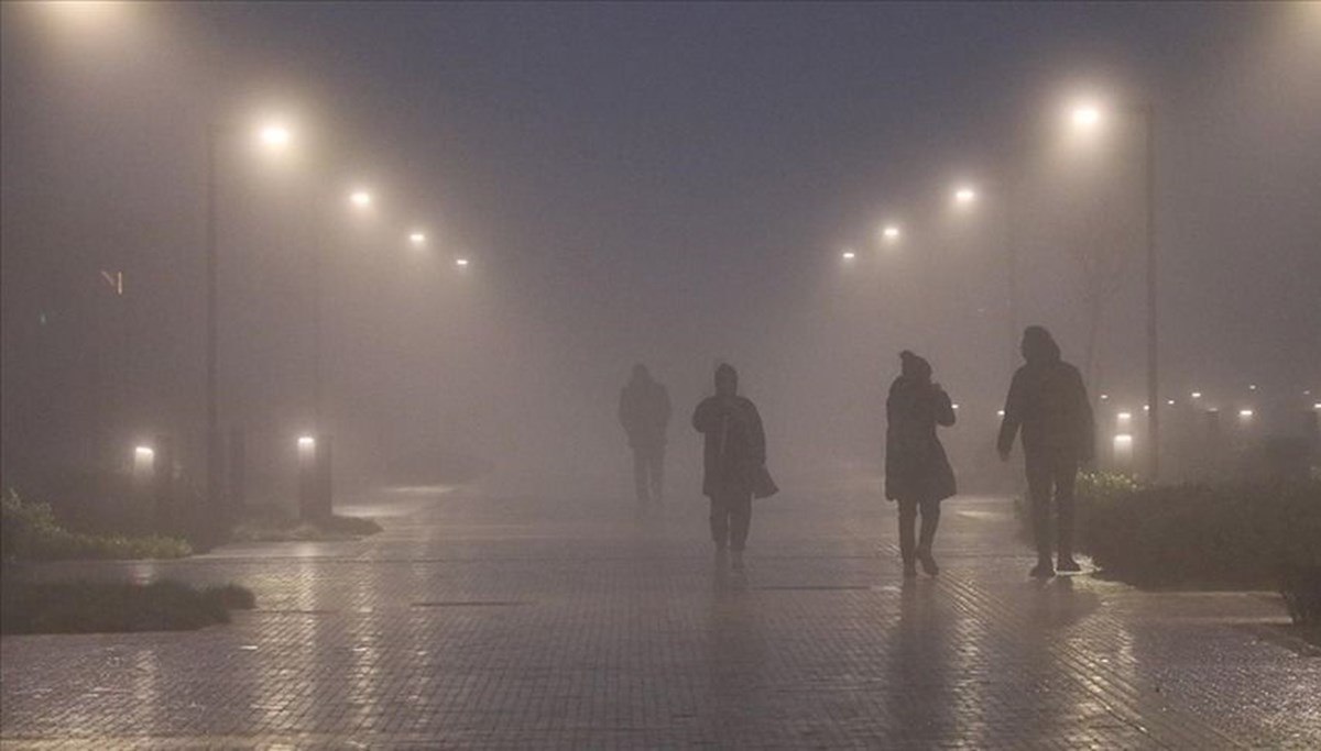 Edirne'de yoğun sis: Görüş mesafesi 40 metreye düştü