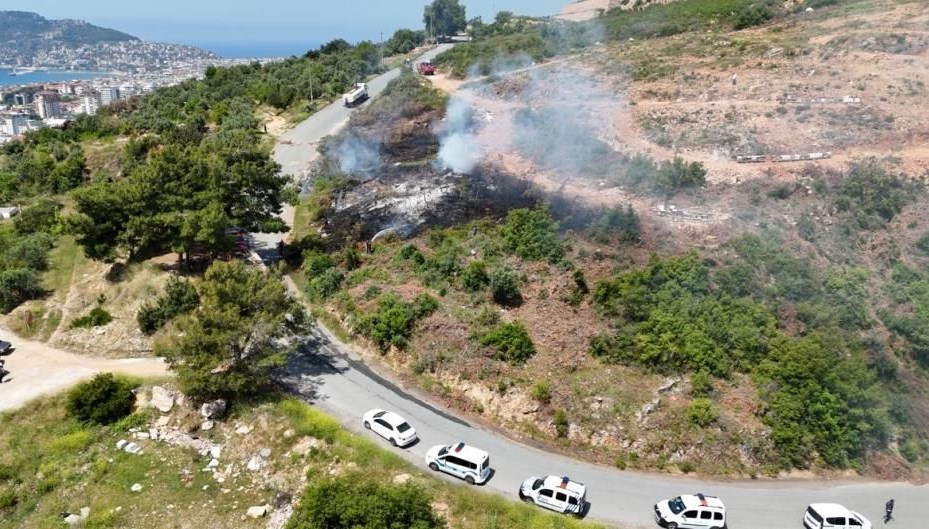 Antalya'da makilik yangını