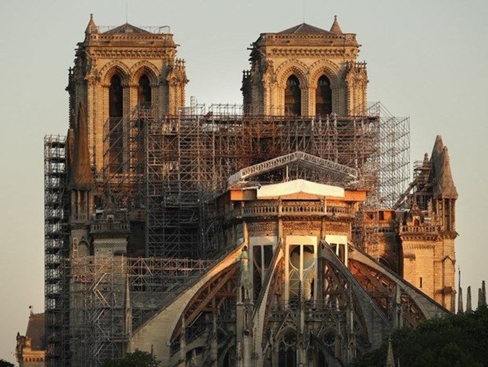 Notre Dame Katedrali için karar verildi - 2