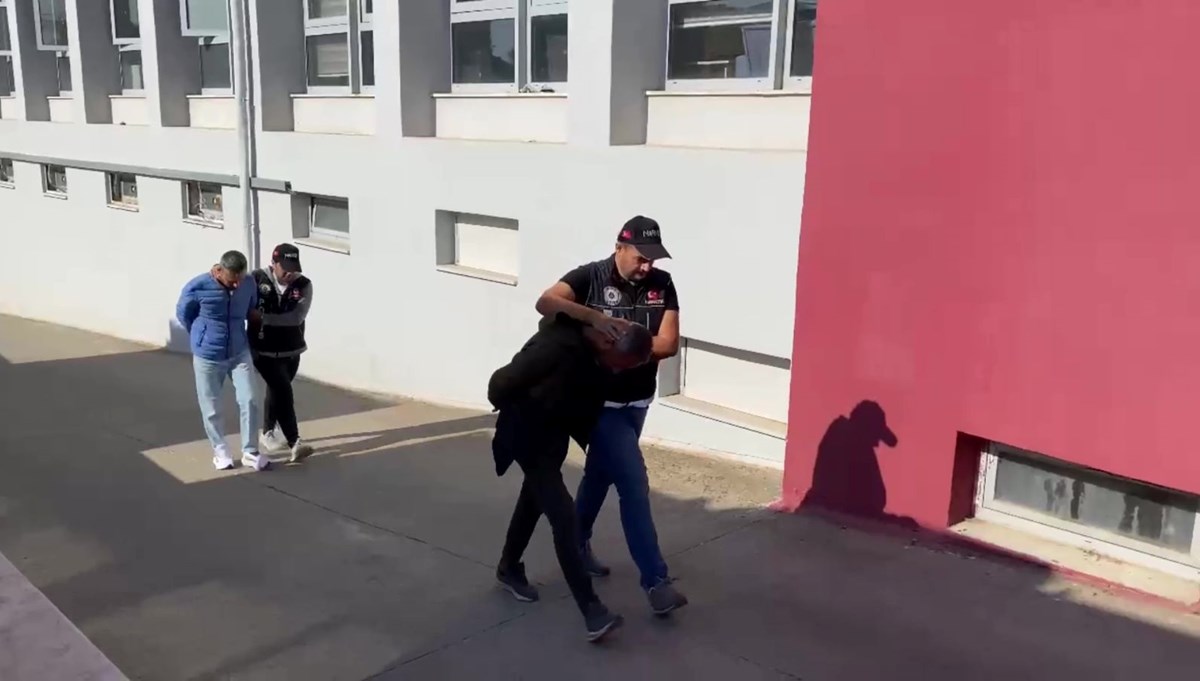 Adana'da uyuşturucu operasyonları: Yakalanan 67 şüpheli tutuklandı Adana'da uyuşturucu operasyonları: Yakalanan 67 şüpheli tutuklandı