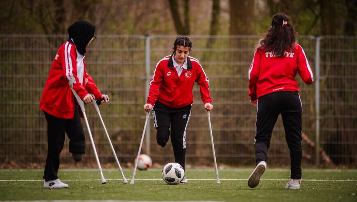 Ampute Futbol Kadın Milli Takımı için ilk adım atıldı Ampute Futbol Kadın Milli Takımı için ilk adım atıldı