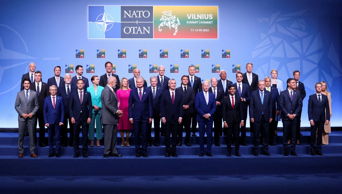 Cumhurbaşkanı Erdoğan'dan NATO Zirvesi'nde yoğun diplomasi mesaisi Cumhurbaşkanı Erdoğan'dan NATO Zirvesi'nde yoğun diplomasi mesaisi