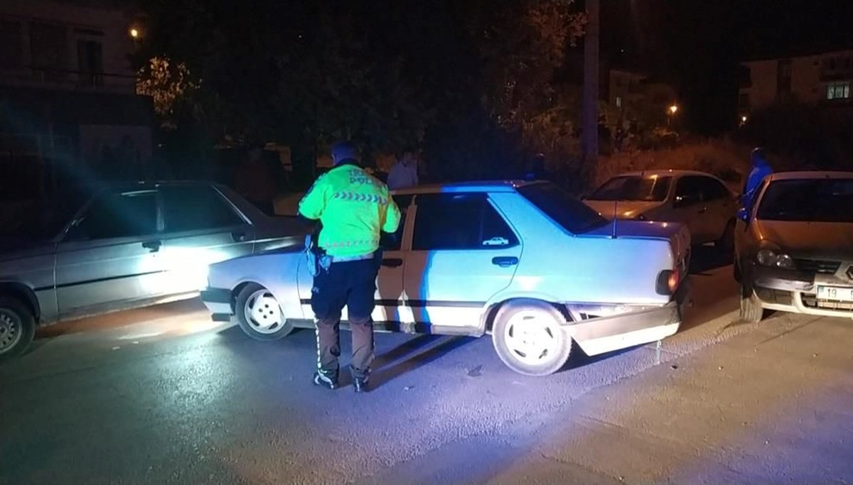 Polisten kaçtı: Alkollü sürücü kaza yapınca yakalandı Polisten kaçtı: Alkollü sürücü kaza yapınca yakalandı