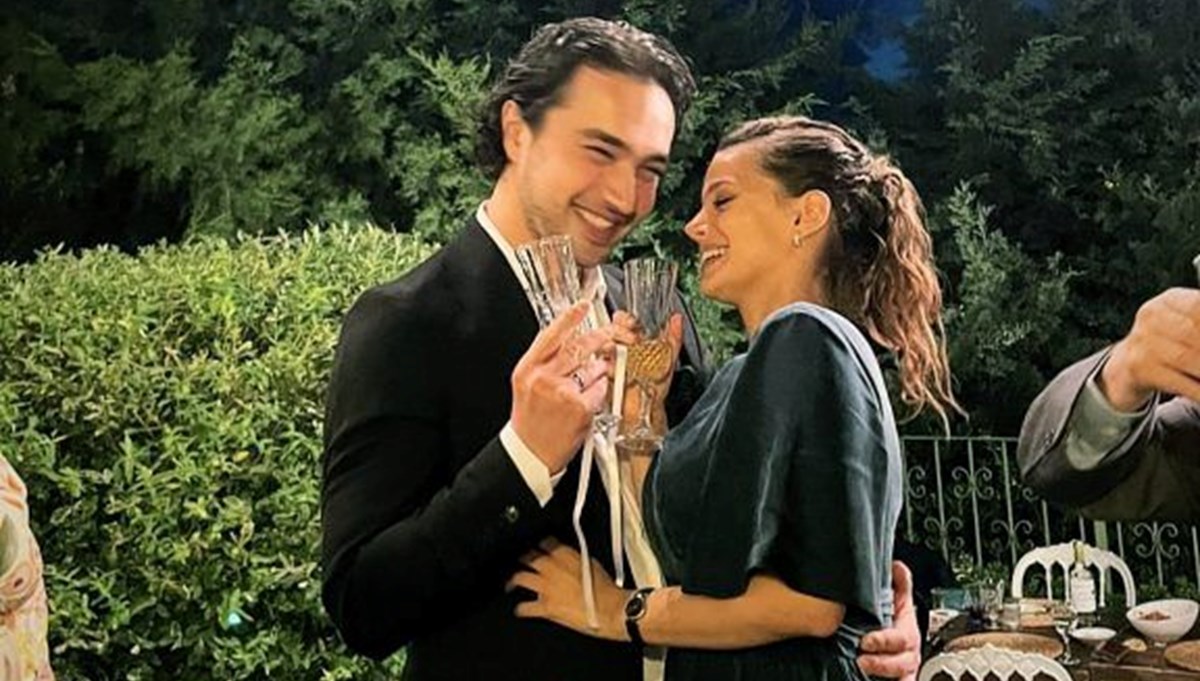 Set aşıkları Leyla Tanlar ile Burak Dakak nişanlandı Set aşıkları Leyla Tanlar ile Burak Dakak nişanlandı