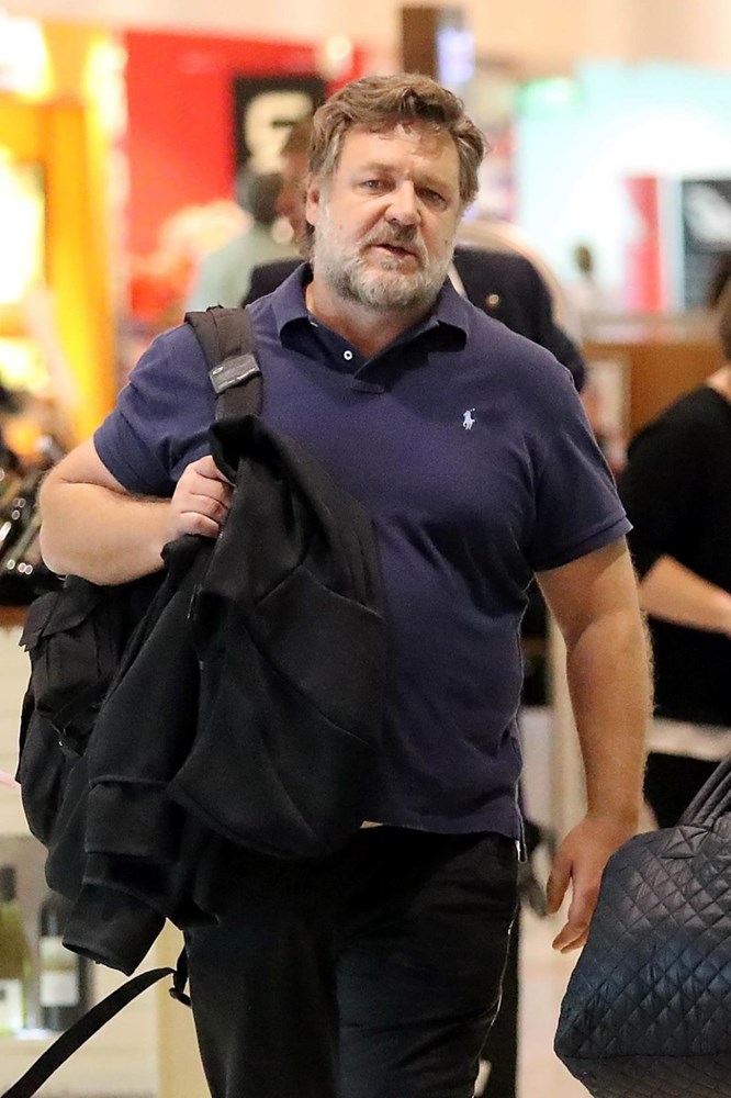 Sürekli kilo alan Russell Crowe'un son hali (Göbekli Gladyatör) - Magazin Haberleri | NTV