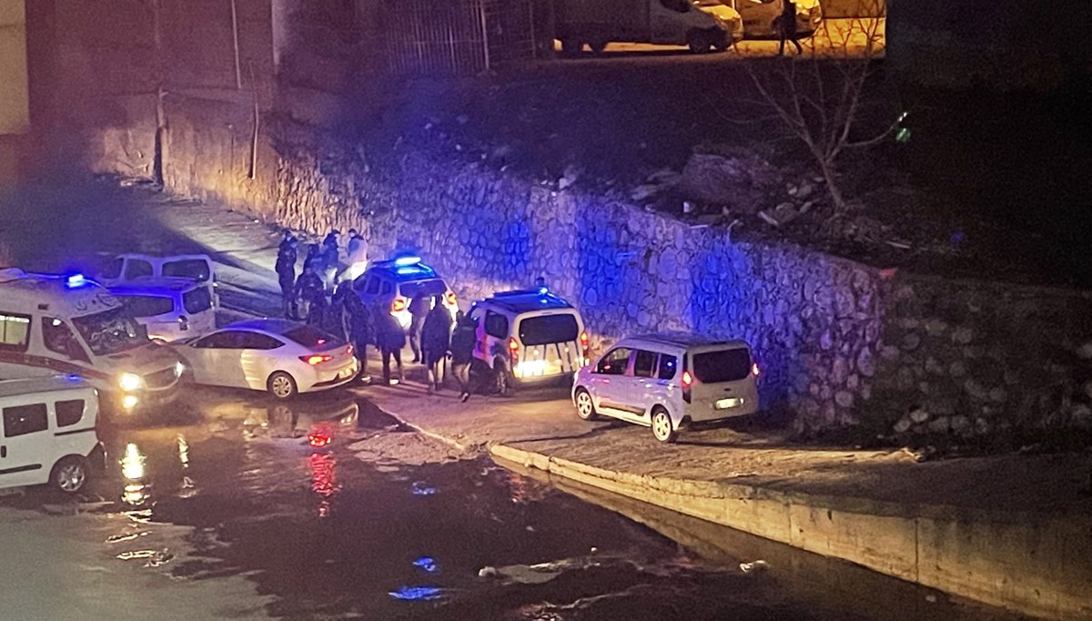 İzmir'de dere yatağında ceset bulundu