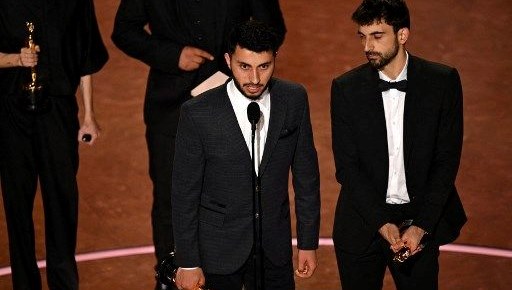 Filistinli ve İsrailli yönetmenin sözleri Oscar gecesine damga vurdu: Ona bakınca kardeşimi görüyorum, ama eşit değiliz