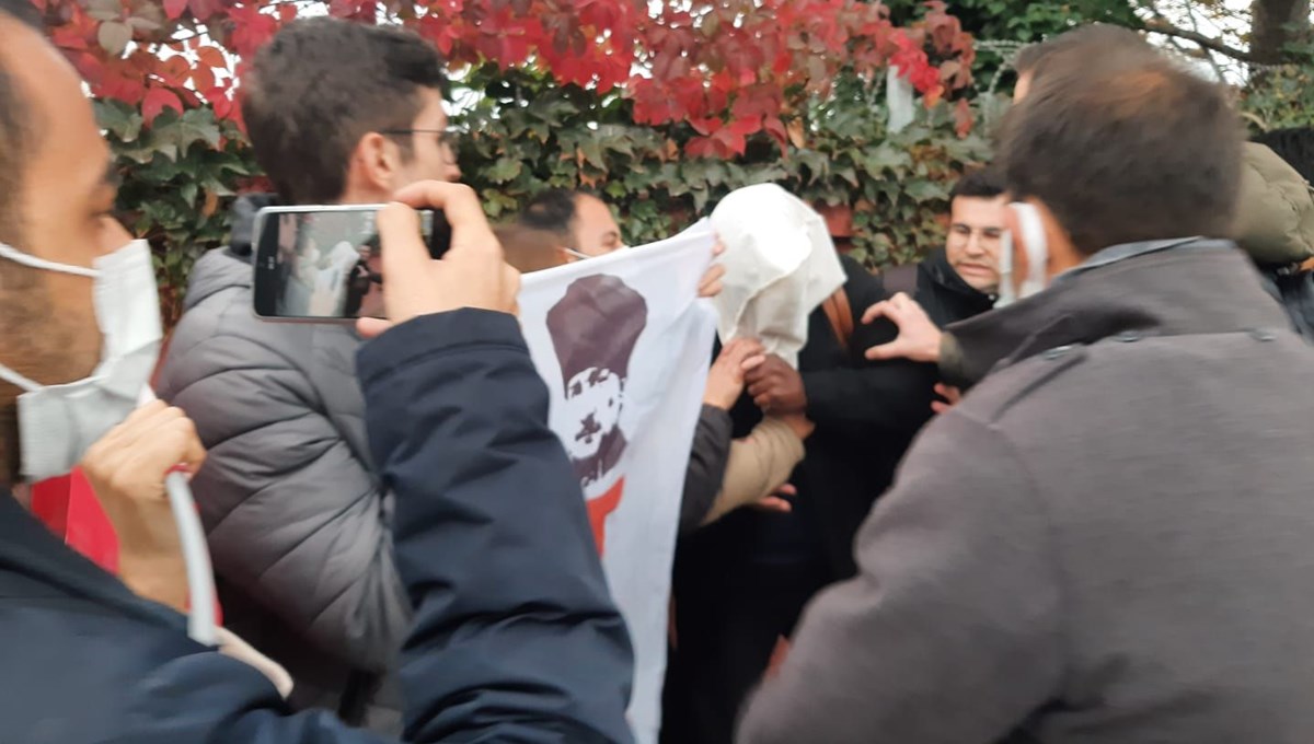 İstanbul Valiliği'nden 'ABD askerinin başına çuval geçirildi' iddiasına ilişkin açıklama