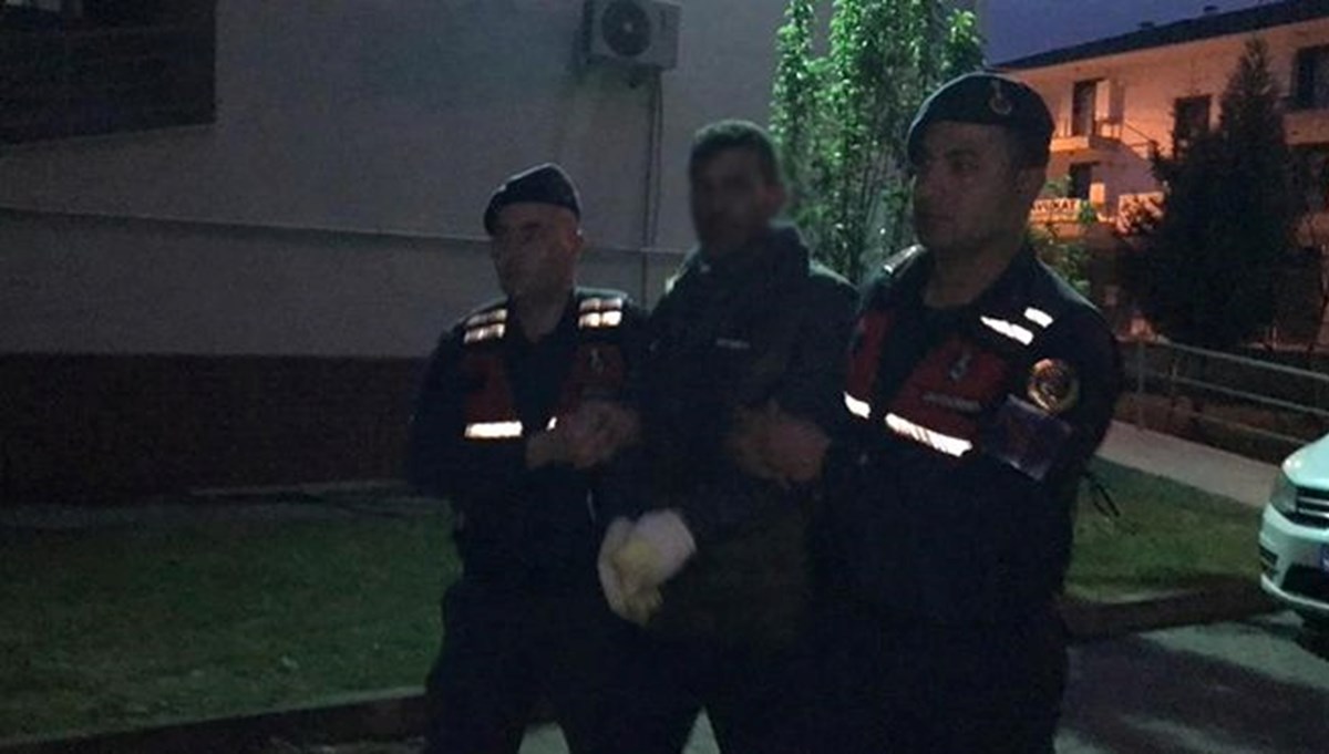Para vermeyen annesini benzin dökerek yakan şahıs tutuklandı Para vermeyen annesini benzin dökerek yakan şahıs tutuklandı