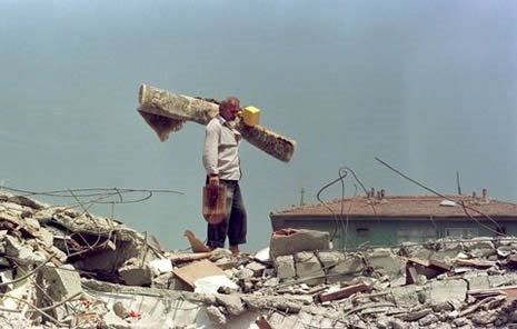 artan depremler akla 1999 golcuk