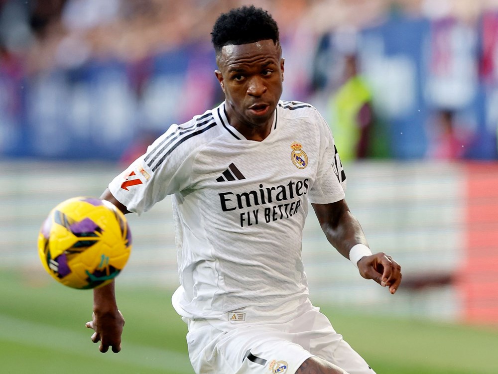 Mbappe'nin ardından yıldız futbolcu Vinicius da kulüp satın aldı - 5