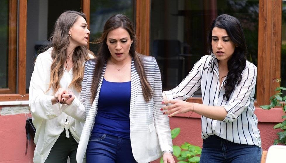 dilara aksuyek cihan