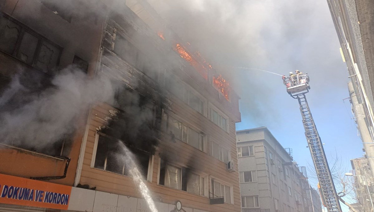 Güngören'de boya imalathanesinde yangın