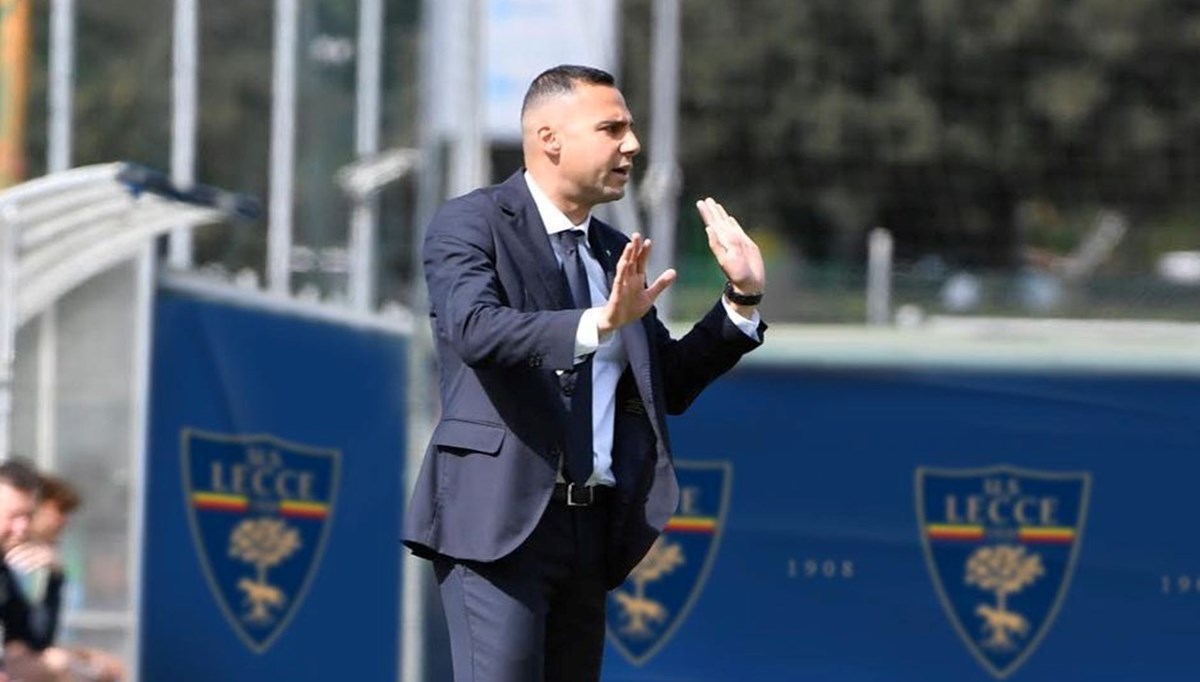 Roma U18 teknik direktörü Tuğberk Tanrıvermiş'e ödül