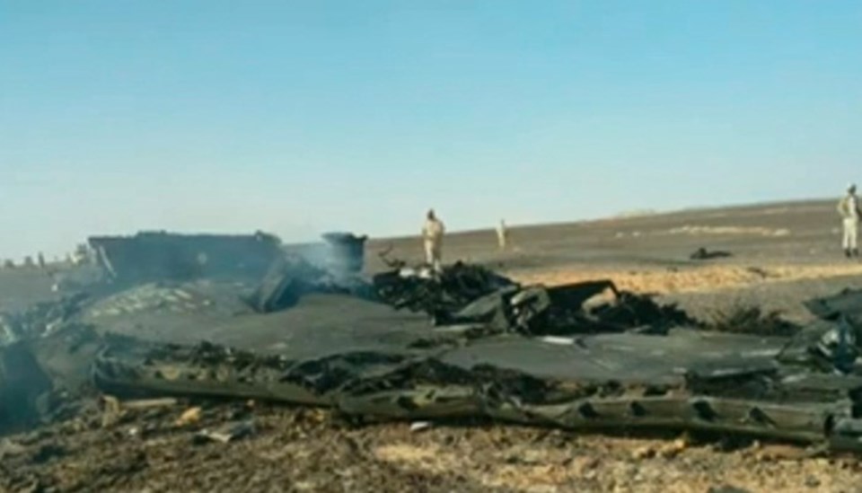 Mısır'dan Rusya'ya giden yolcu uçağı düştü - 1