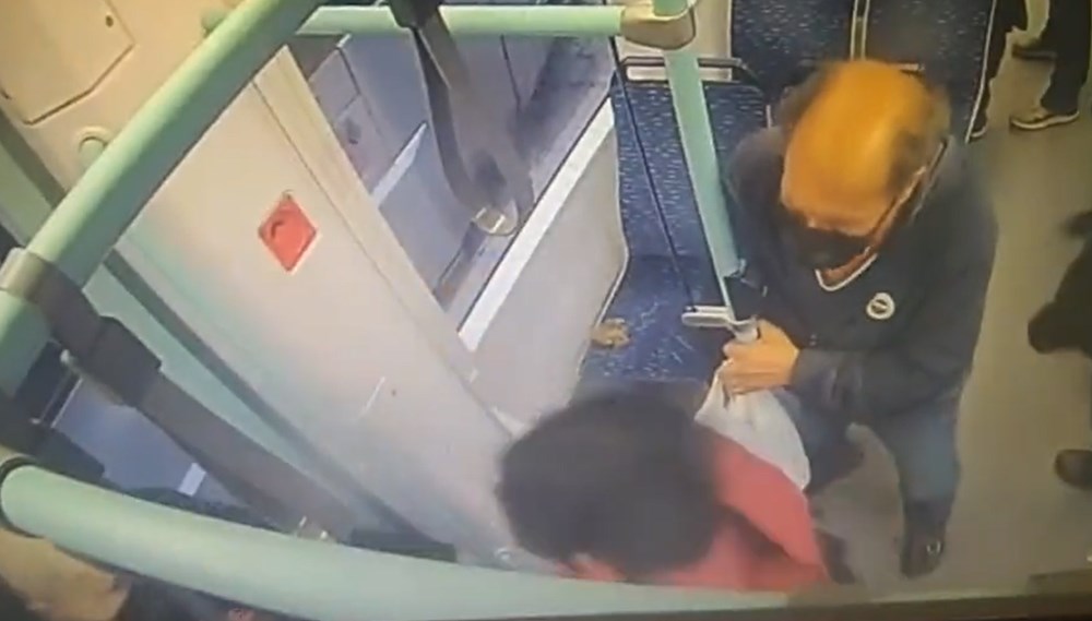 Fenomen Boji'ye dışkılı iftira