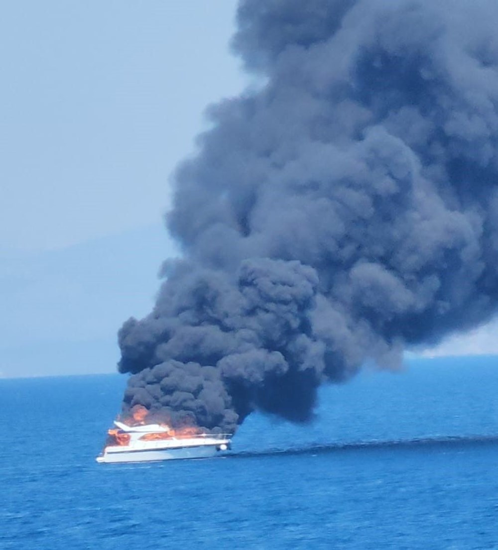 Bodrum açıklarında can pazarı (Tekne alev alev yandı) - 5