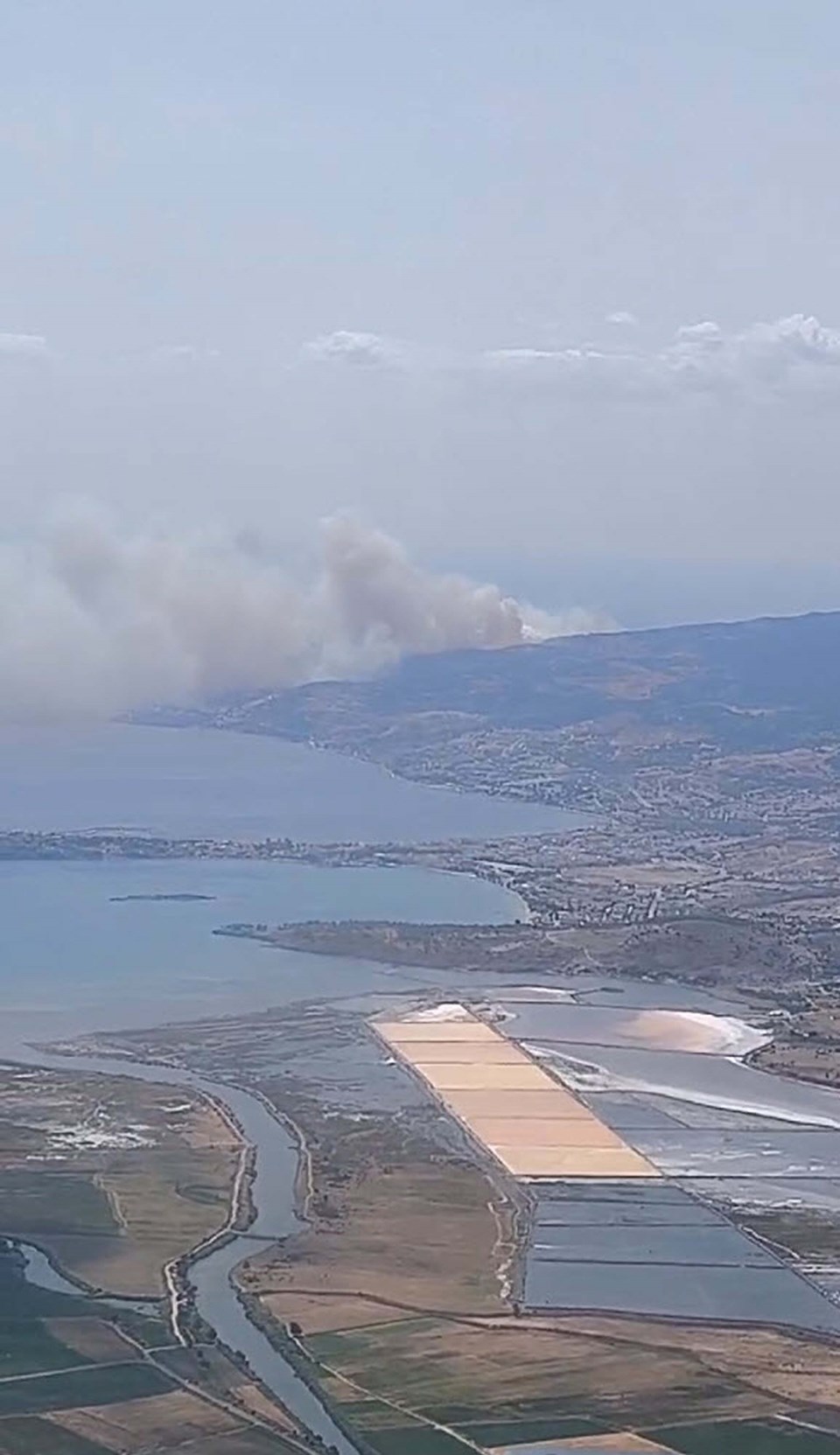 İzmir'de orman yangını: Ekipler müdahale ediyor - 1