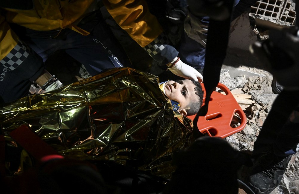 Deprem bölgesinden çarpıcı fotoğraflar - 15