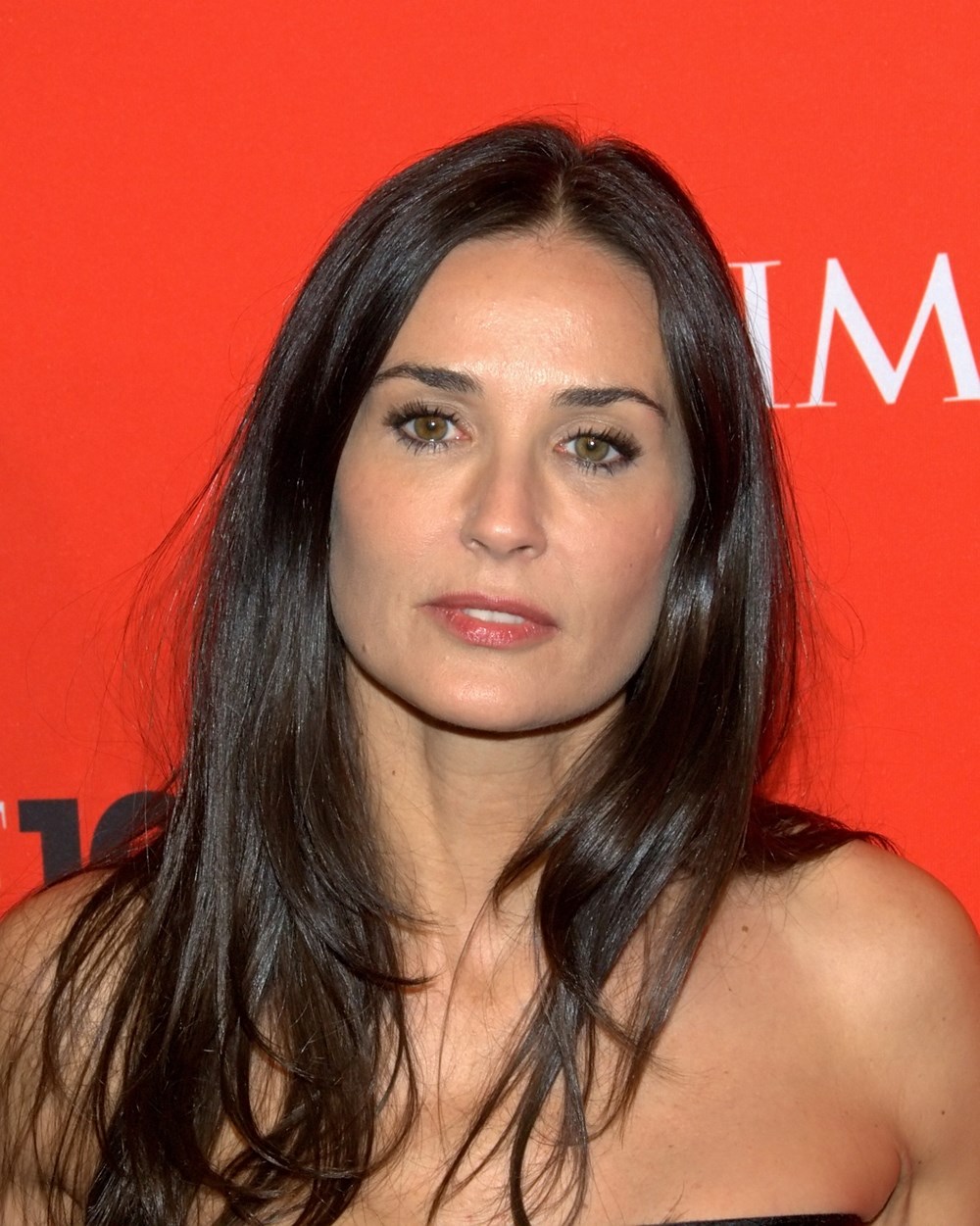 Demi Moore�un evinin havuzunda ceset bulundu Magazin Haberleri NTV