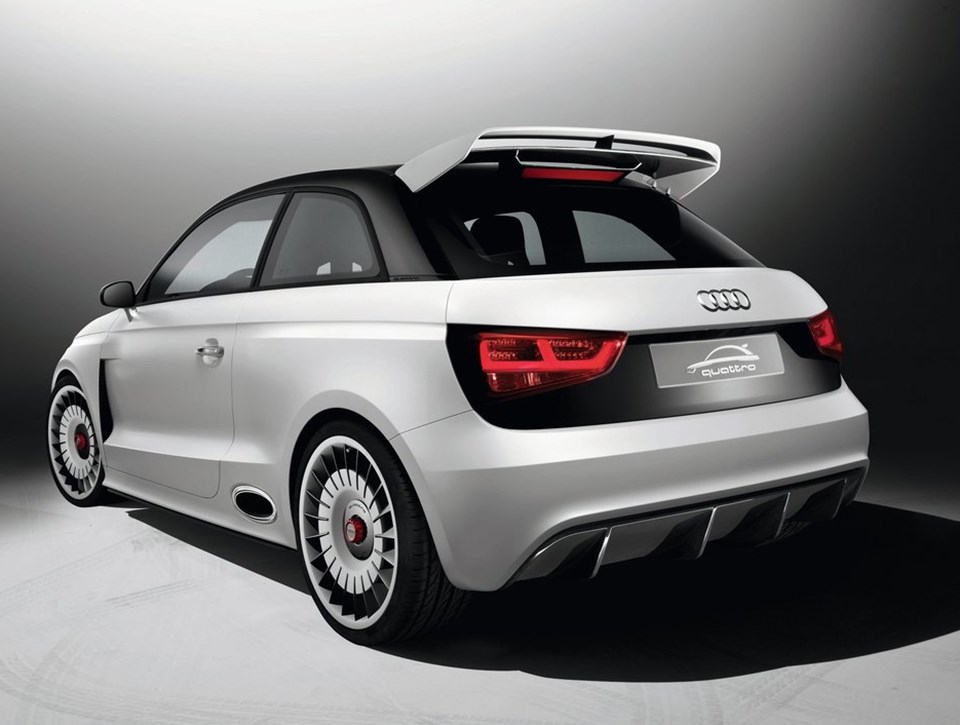 Audi’nin 503 beygirlik fuar otomobili - 1