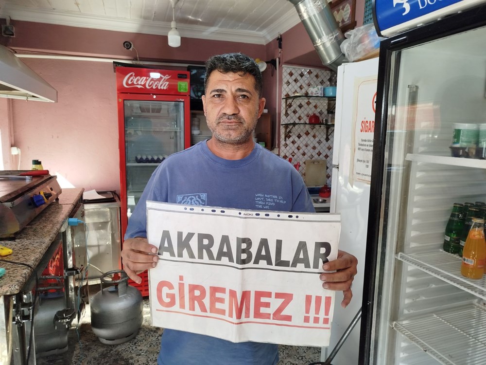 Bedavacı akrabalarından sıkıldı, duvara yazı yazdı: "Akrabalar giremez" pankartını gördüler yine geldiler - 2