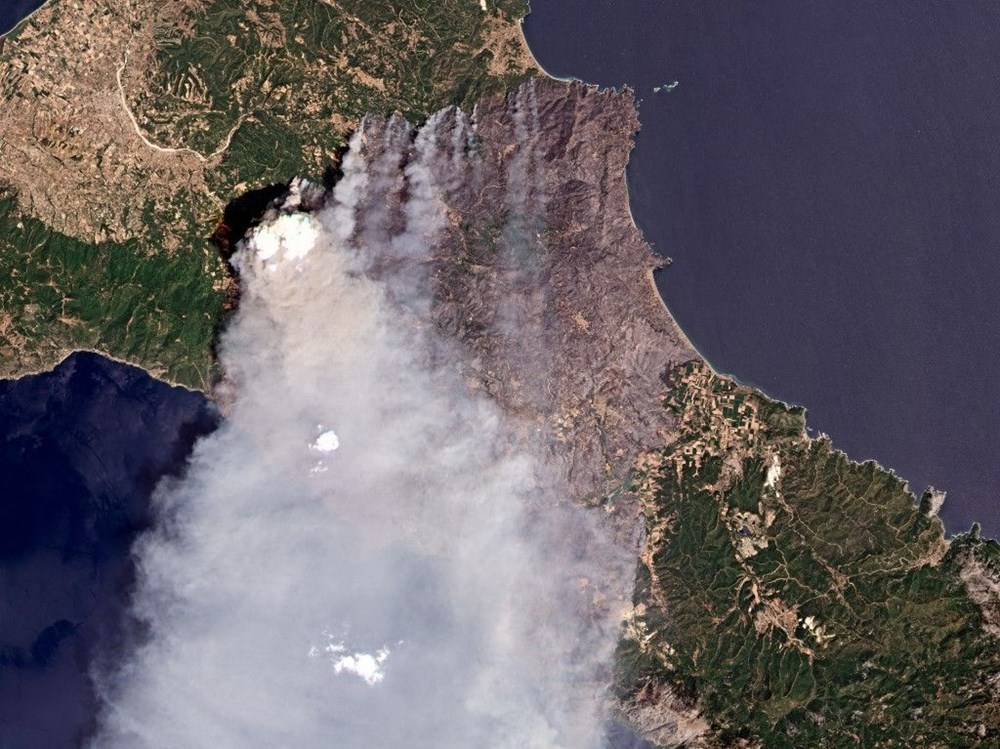 Yunanistan’da yangın felaketinin boyutları ortaya çıktı: 586 yangında 3 kişi öldü, 93 bin 700 hektardan fazla alan yandı - 3