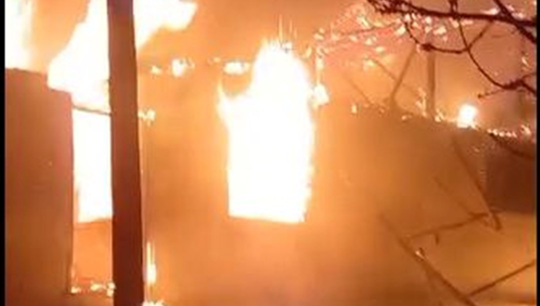 Tokat'ta boş ev alev alev yandı