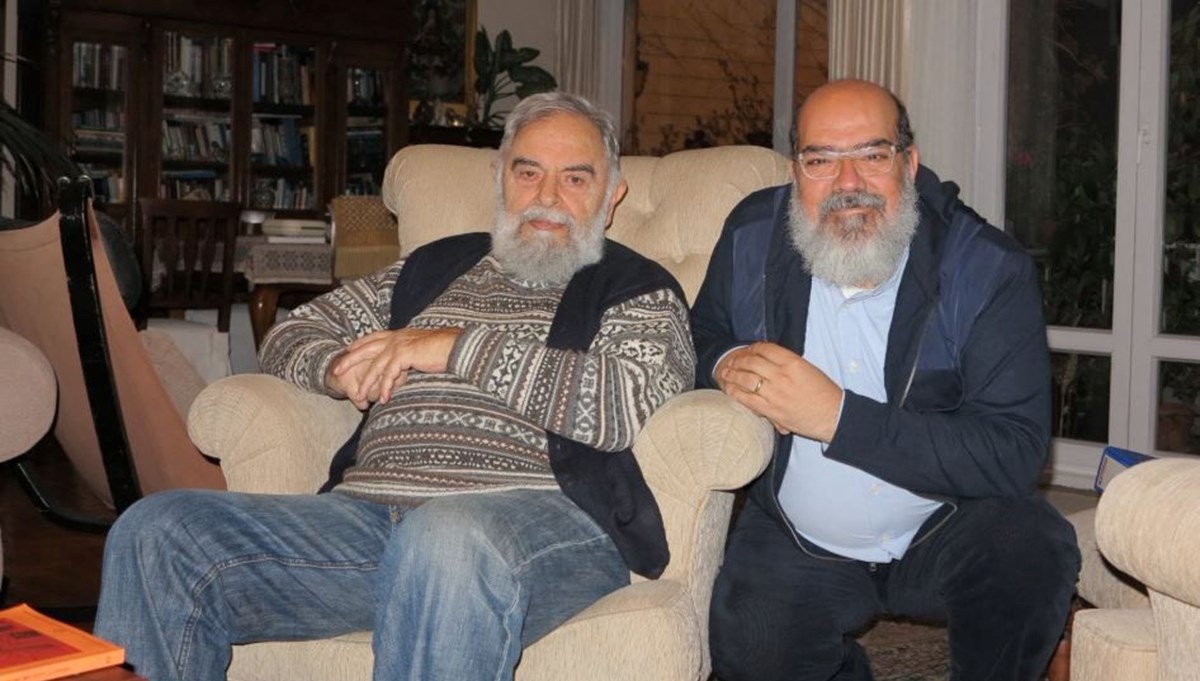 Türk siyaset bilimci ve tarih profesörü Mete Tunçay hayatını kaybetti