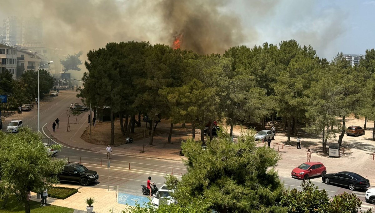 Antalya'da orman yangını