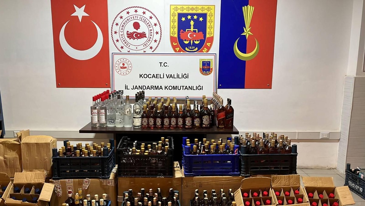 Kocaeli’de bin 23 şişe sahte içki yakalandı