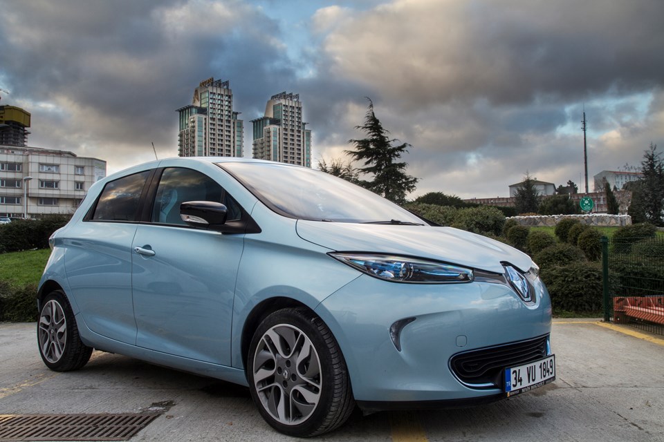 İşte Renault’nun yüzde 100 elektrikli aracı Zoe - 4