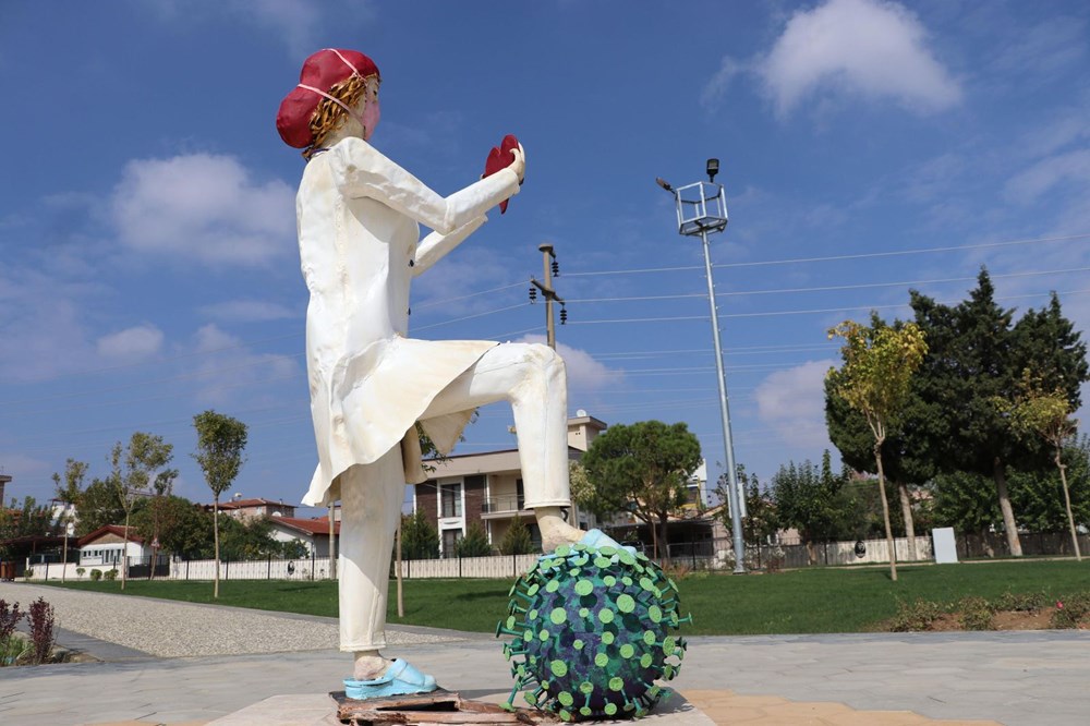 Denizli'deki tartışılan heykeller kaldırıldı!