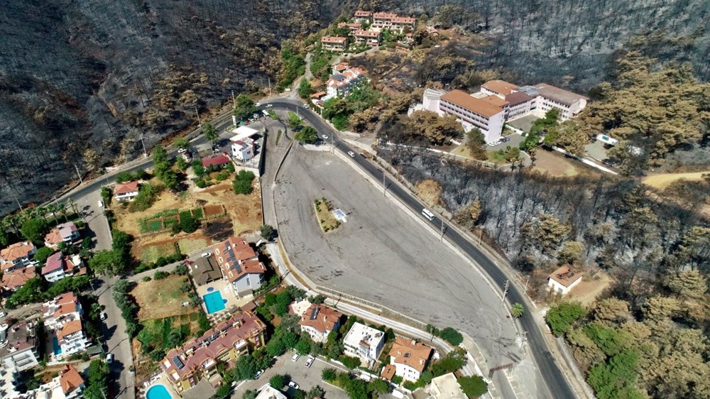 Marmaris'te yanan alanlar havadan görüntülendi - 7