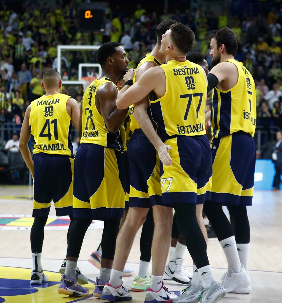 Fenerbahçe Beko EuroLeague'de ilk maçını kazandı - 1