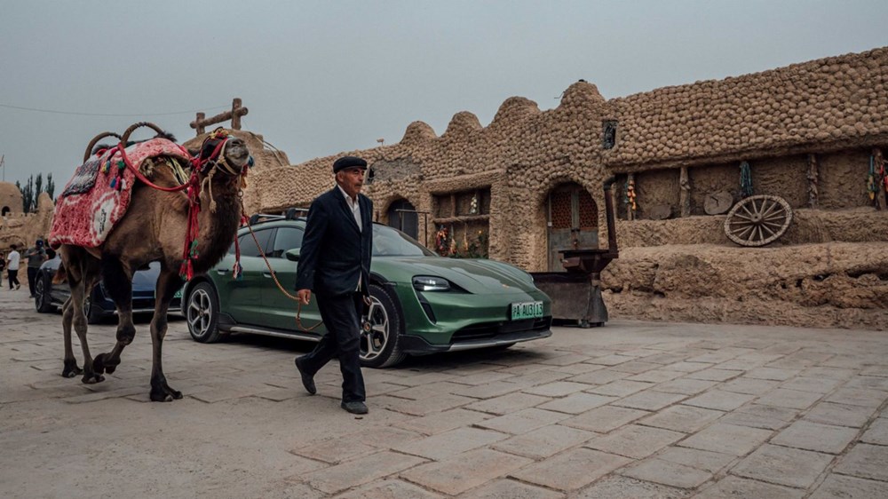 Elektrikli Porsche Taycan Cross Turismo'dan Guinness rekoru - 9