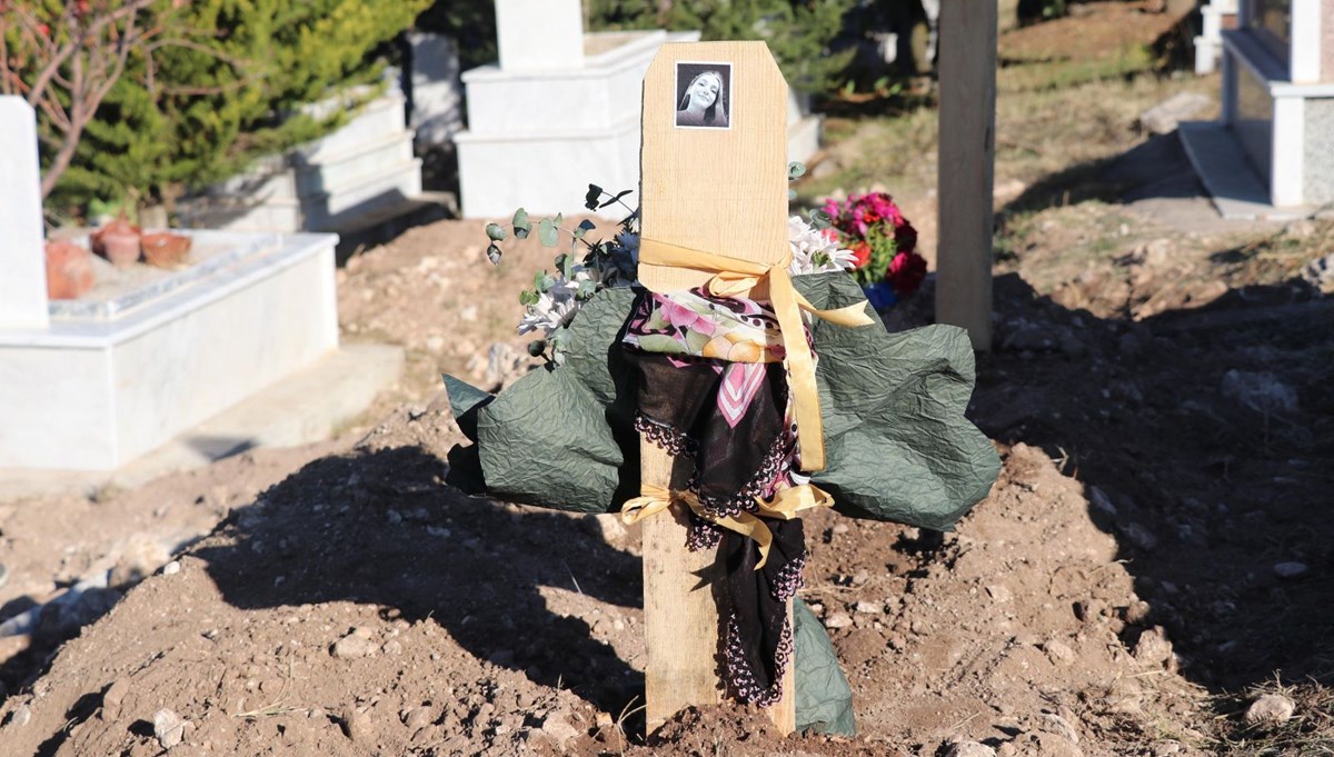 Denizli'de erkek arkadaşı Furkan Zıbıncı tarafından öldürülen Şebnem Şirin son yolculuğuna uğurlandı