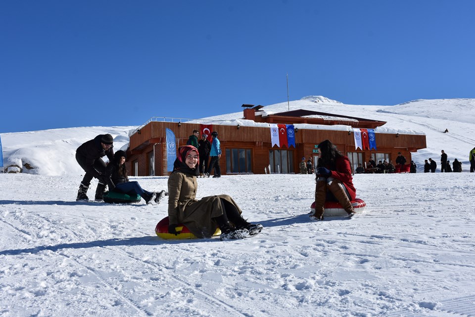 Hakkari'de 2 bin 800 rakımda kayak keyfi: Merga Bütan - 3