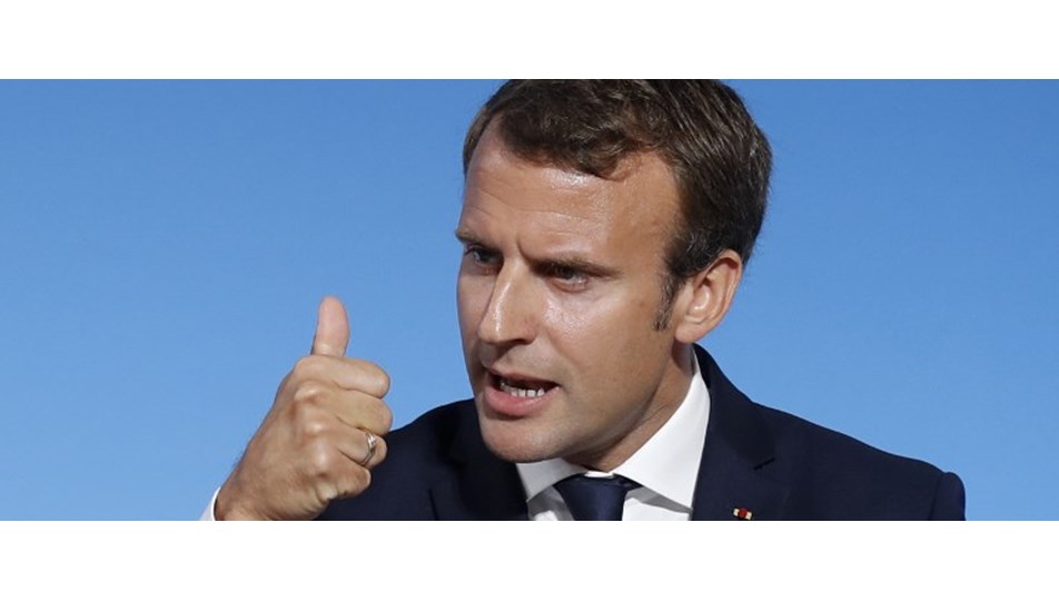 Macron: Sığınmacıların geçişini sağlayan şebekelerle mücadele edilmeli