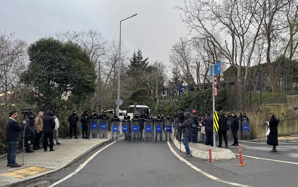 Yolsuzluk ve terör soruşturması: Ekrem İmamoğlu gözaltına alındı - 3