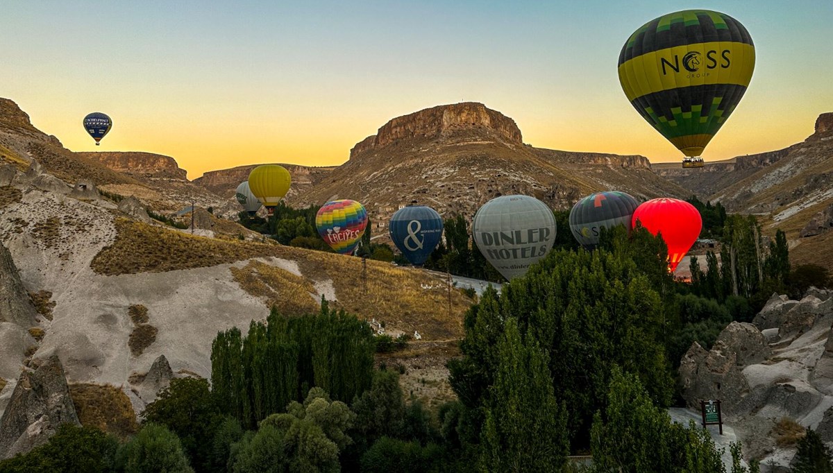 Soğanlı Vadisi'nde 1 yılda 15 binden fazla turist balon turuna katıldı Soğanlı Vadisi'nde 1 yılda 15 binden fazla turist balon turuna katıldı