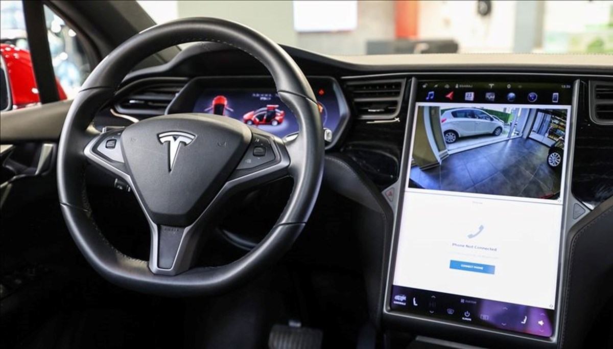 Tesla'nın otopilotu 2 can aldı: ABD savcılarından sürücüye tazminat cezası