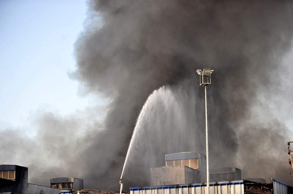 Bursa'daki fabrika yangını 42 saat sonra söndürüldü - 1