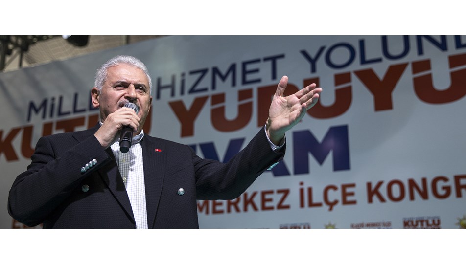 Başbakan Yıldırım'dan lise ve üniversite sınavı açıklaması