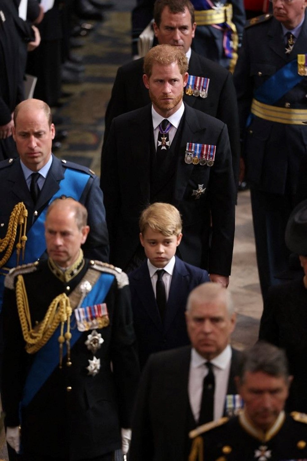 Meghan Markle ve Prens Harry Kraliçe'nin cenazesinde ikinci sırada - 7